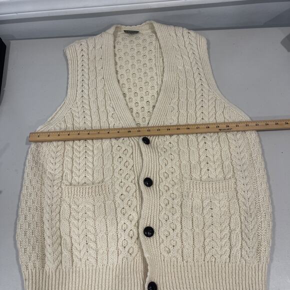 Carraig Donn Irish Wool Sweater Vest Cable Knit Button Front Ivory Grandpa XL - Picture 7 of 12